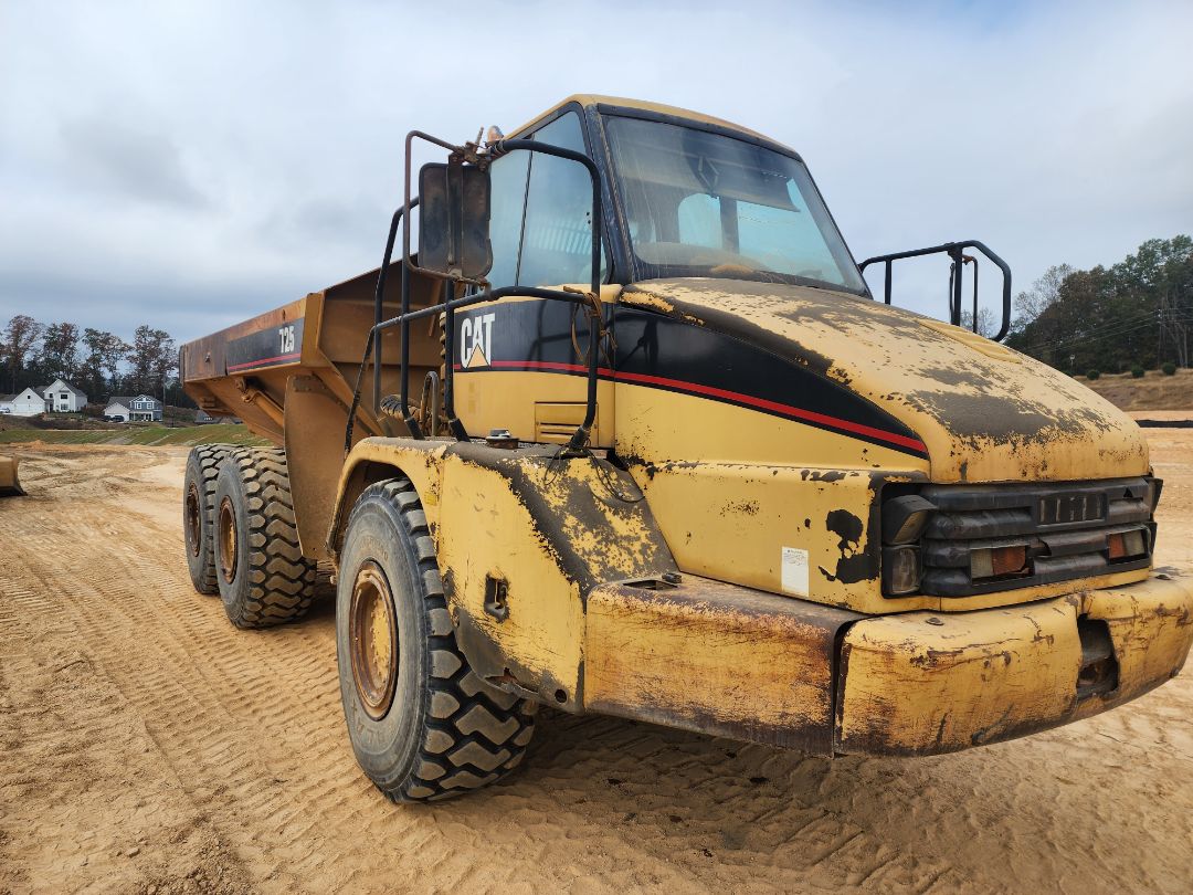 2012 CATERPILLAR 725 - Image 4